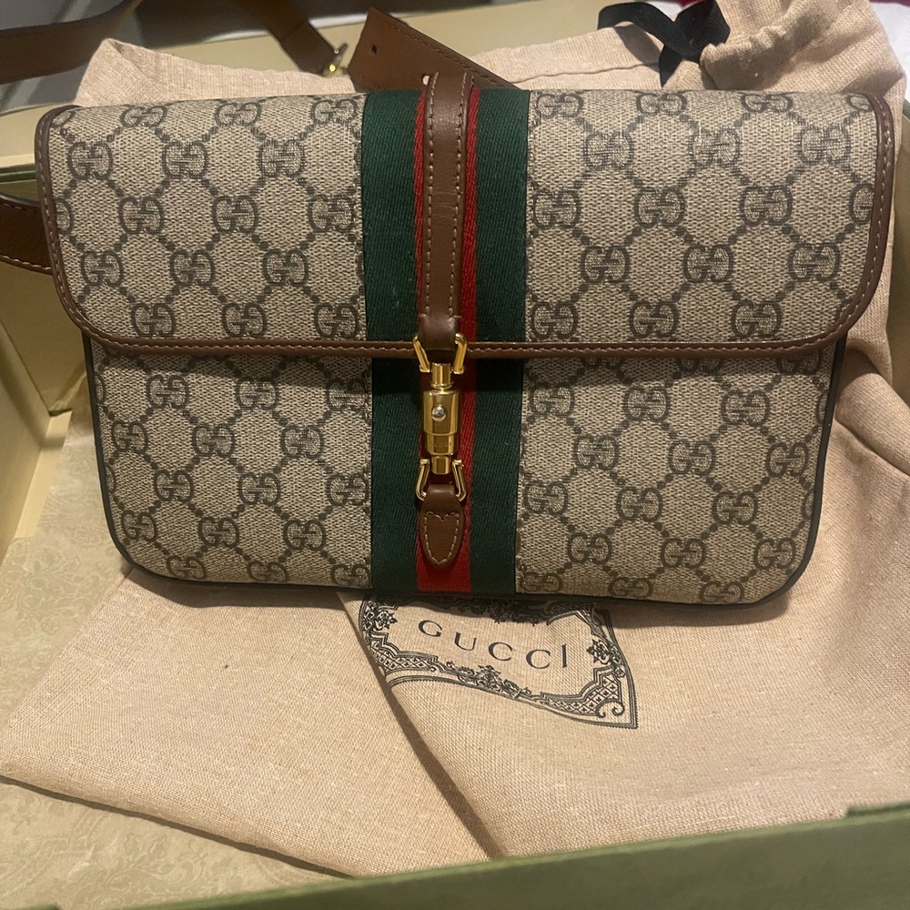 Authentic Gucci Supreme Jackie Belt Bag